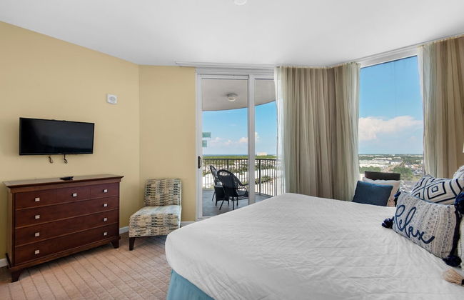 Palms Resort - Photo 13