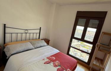 Cálido apartamento con PISCINA y garaje - Foto 13