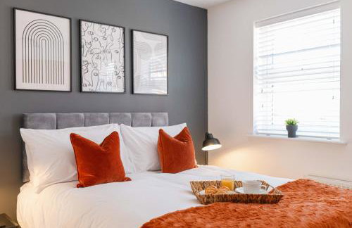 Caboose Stays - Bury St Edmunds - Modern 4 Bed townhouse close to centre and major transport links - Fast Wifi - Parking - Business and Contractors - Foto 9