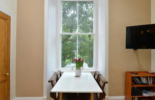 Home by The Meadows, close to City Centre - Foto 10