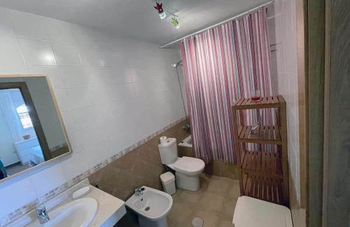 Atico - 3 Dormitorios - Urbanizacion Verazul en Vera Playa - WIFI Fibra 300MB perfecto para Teletrabajo - Foto 4