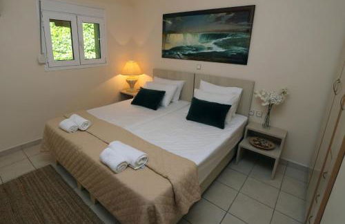 Olympus Beach Aigani Family House - Photo 14