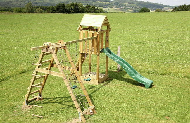 Beautiful Villa with Heated Outdoor Pool, Sauna, Hot Tub in Forest - Photo 31