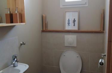 Jolie maison de ville avec un extérieur au calme - Les Dragons de la Chamoiserie NIORT - Foto 15