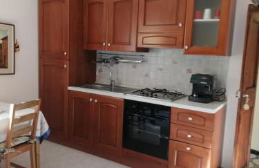 Monolocale con giardino e parcheggio privato CITRA zero zero ottanta trentuno LT 0281 - Photo 4