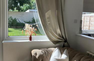 Central & Cosy, Home from Home with Large Garden & Free Parking, Bournemouth - Foto 14