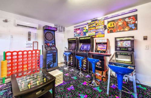 Family Fun for Everyone in Las Vegas- 4 Bedrooms, Billiards, Game Room - Foto 8
