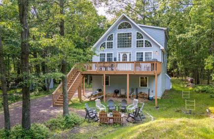 The Nest at Brier Crest by Avantstay Game Room, Expansive Deck & Fire Pit - Foto 2