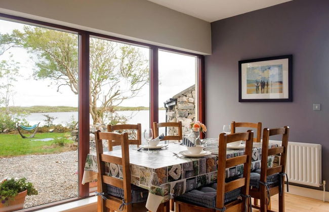 Leap Year Cottage by Lake Beaghcauneen in Clifden - Foto 21