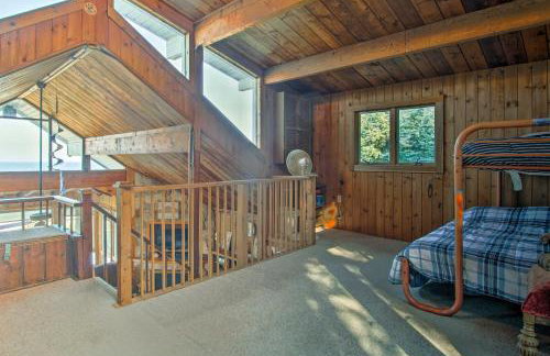 Lakefront Montague Cottage with Deck and Beach! - Foto 14