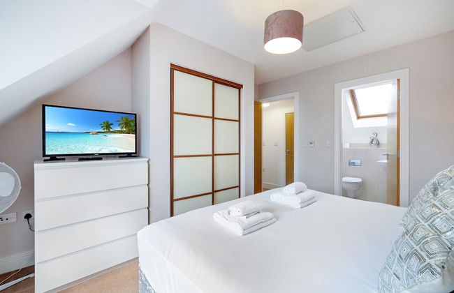 London Heathrow Living Holywell Serviced Houses - Photo 48