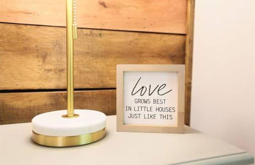 Tiny Tarheel Cozy Retreat Near UNC Tiny House - Photo 34