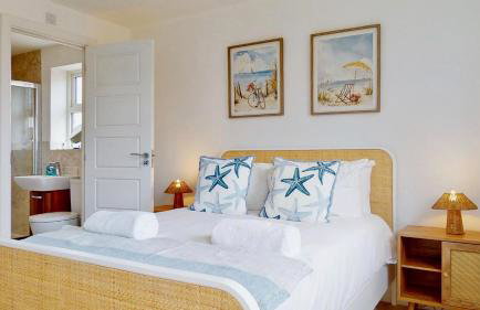 Weldon Road - Townhouse Overlooking the Park with Parking - Foto 8