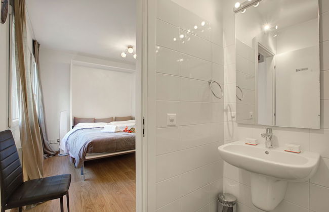 Lean Home - Photo 11