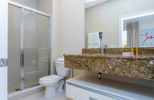 Stunning 4Bd Close to Disney @ Magic Village 7614 - Foto 98