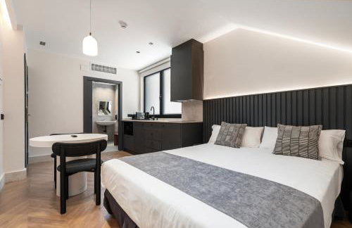 Pacifico Suites near Retiro - Photo 17