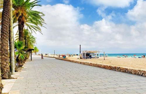 Apartamento renovado con patio - Foto 11