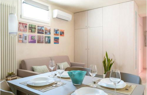 Tiffany Silver - Photo 37