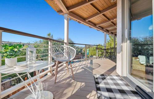 Majestic 5BR Villa with Guesthouse, Pool & Spa - Foto 42