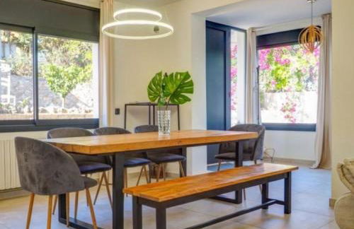 Villa privada para grupos grandes cerca de Sitges Piscina terrazas y naturaleza - Foto 40