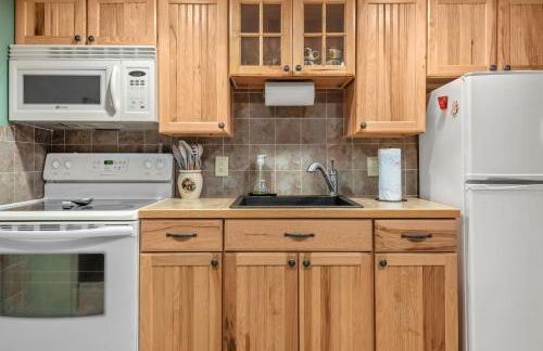 Whispering Pines - Lake Access Hot Tub Fire Pit - Foto 44