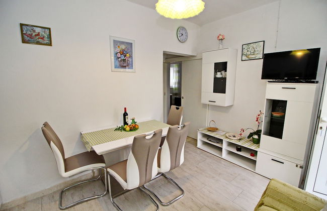 Green Garden House - Photo 19