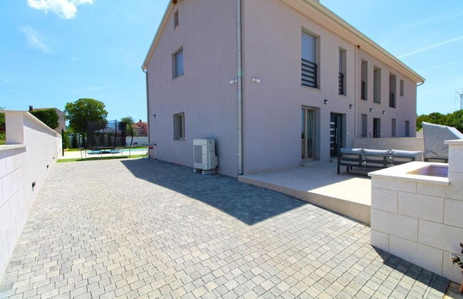 Elegant Villa With Private Pool in Bale - Foto 43