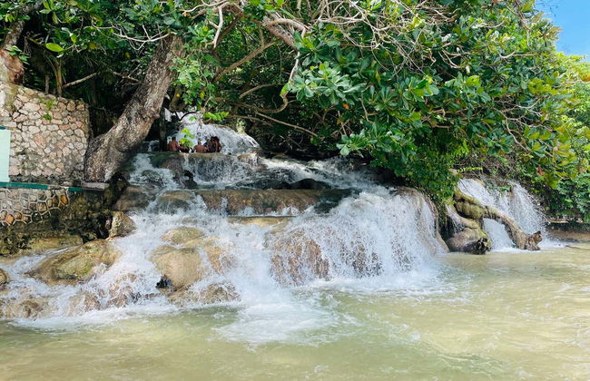 Dunn's River Falls Half-Day Trip + Cascade Climb - Photo 4