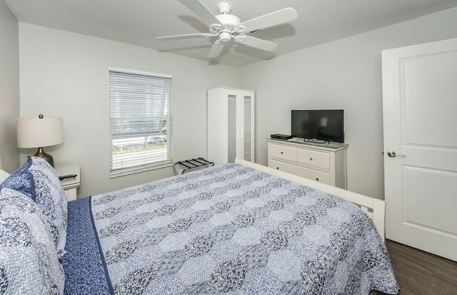 The New Hotel Indian Shores - Photo 3