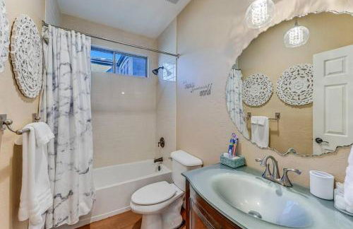 Gorgeous Resort Home -Right off the back nine! - Foto 17