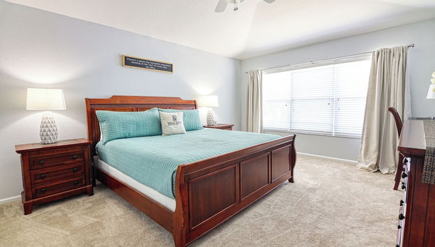 Christopher's Windsor Hills Home - Photo 2, Room