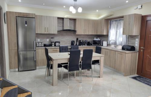 Silver Pearl Apartment - Photo 14