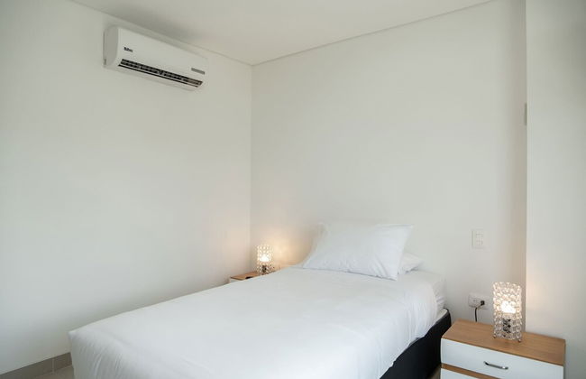 w Comfy 2BR w Ocean View and Pool in CTG - Foto 21