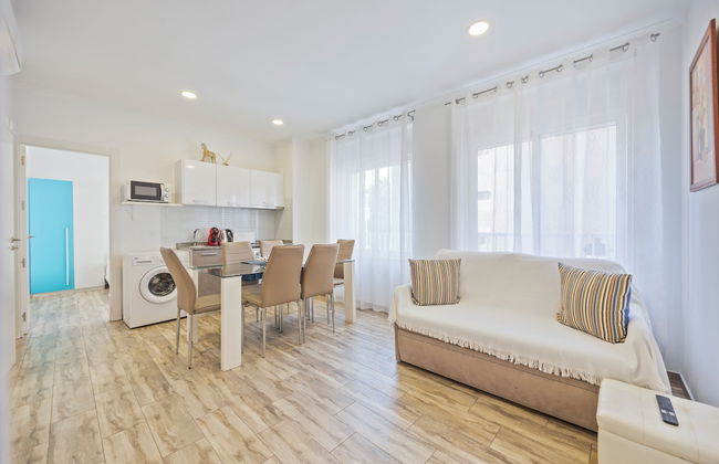 Apartamentos Chorrol - Foto 1