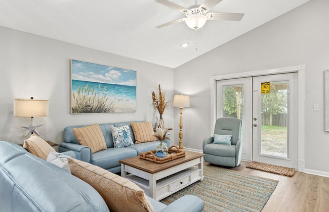 Sunshine House! 3BR 2BA Sleeps 9! Your Perfect Retreat for Comfort and Style - Foto 15