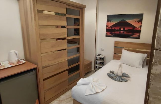 Guest House Paradise Top Roof Pyramids View - Foto 17