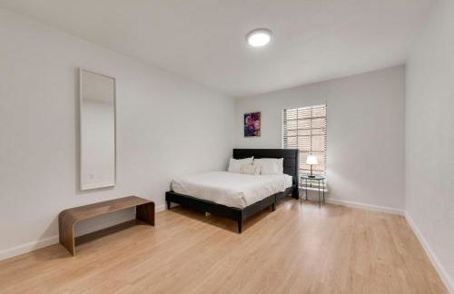 Cozy 5BR Pool House with Hot Tub Near The Lake - Foto 22