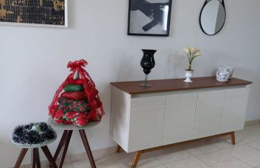 LINDO APARTAMENTO EM UBATUBA NA PRAIA DO ITAGUA, SAUNA, PISCINA, WI-FI, AR CONDICIONADO, 2 VAGAS DE ESTACIONAMENTO e BELA VISTA DA SACADA - Foto 13