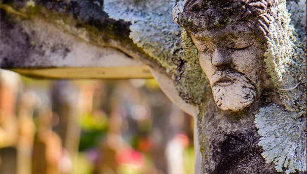 Parcourez le cimetière de Barichara