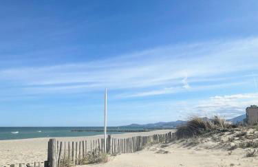 Grand Studio avec Balcon au pied de la Plage Clim Wifi - Foto 20