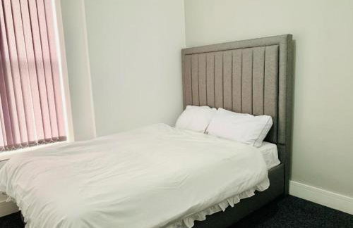Marina Apartments - Photo 5