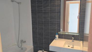 Piscina y Pádel al lado del Mar - Foto 3, Shower