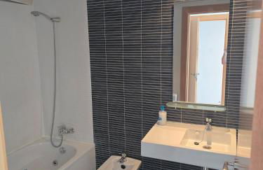 Piscina y Pádel al lado del Mar - Foto 3