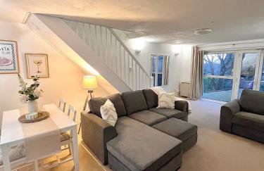 The Garden Annexe, walk to Derriford and close to Dartmoor with Parking - Foto 1