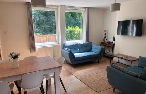 Flaxman Avenue - Lovely 4 bed home, 5 mins drive to York City Centre, Free superfast Wi-fi, Free on-street parking - Foto 1