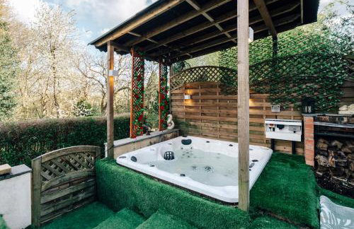 Luxury Unique Townhouse with Hottub & Pizza Oven - Foto 29