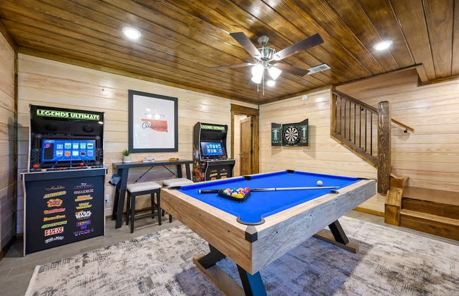 Family-friendly Broken Bow Cabin w spa Game Room - Foto 2