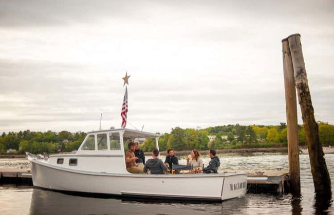 Paseo en barco al atardecer + Degustación de lobster roll - Foto 2