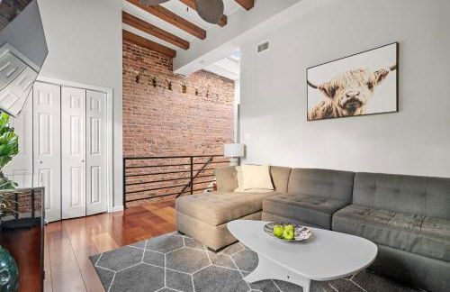 Perfect Location! Stylish Condo Steps Away from Nationals Stadium and Navy Yard in DC's Southwest Gem - Foto 3