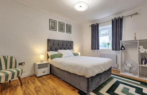 Very Cosy & Lovely 1 Bed Garden Apartment with side access, Suitable for Long Stay and Short Stay - Photo 40